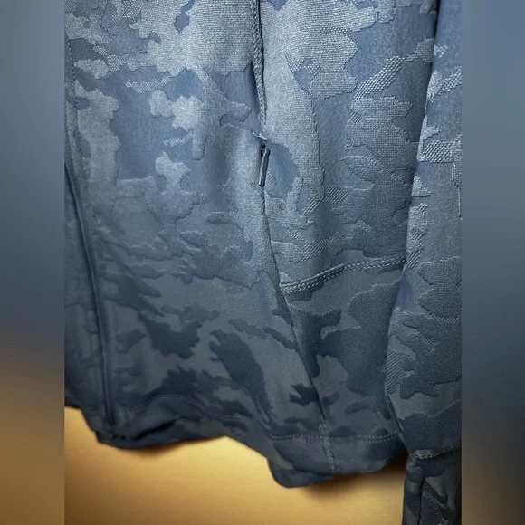Spyder Women's Embossed Camo Full Zip Active Jacket XL - Picture 11 of 15